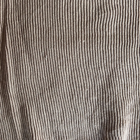 Adorable Brunello Cucinelli Knit Sweater with Sparkling Trim. Girls size 10 - Picture 4 of 6